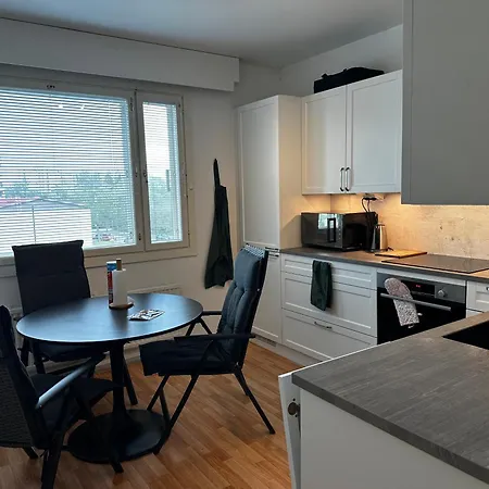 54m2 10min Walk To Train Station 15mins Train To Airport And 25mins Train To Centre